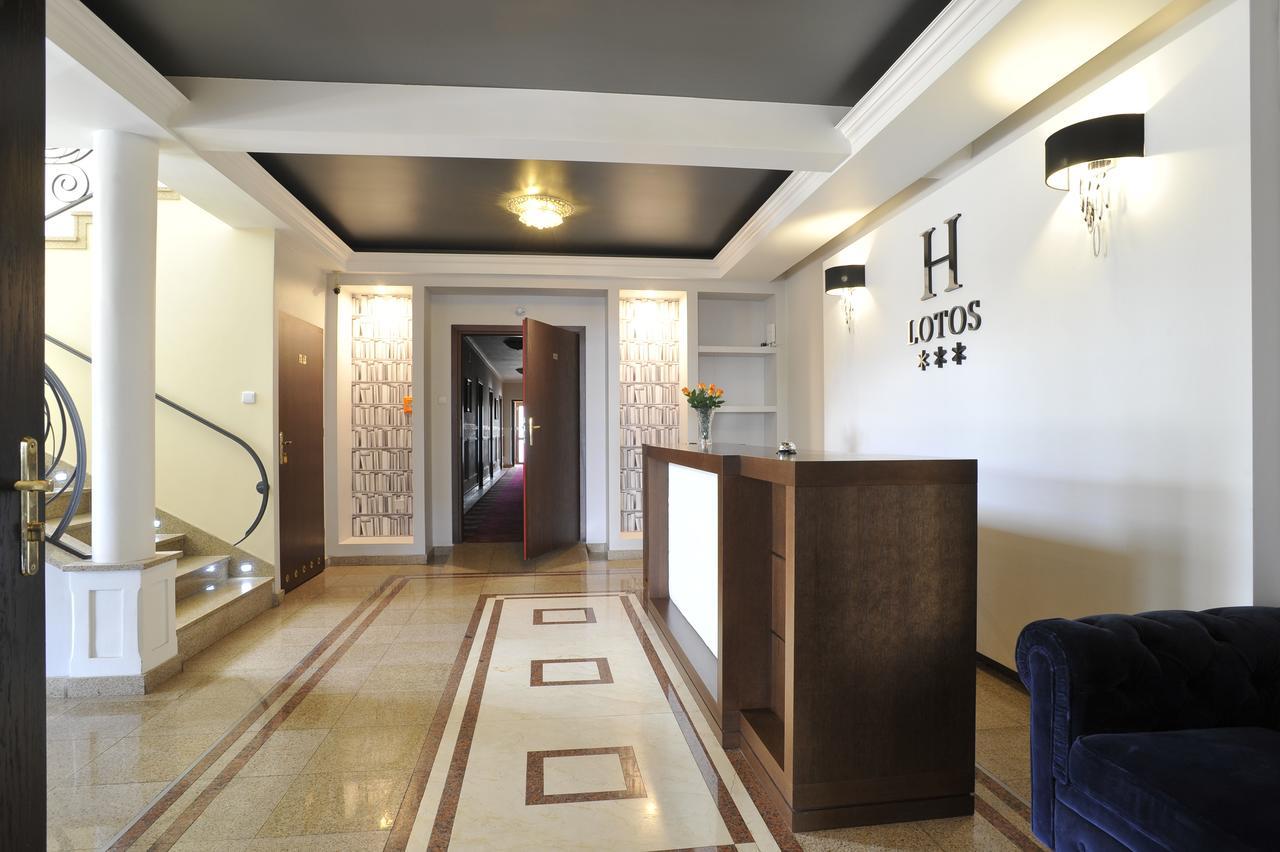 Hotel Lotos Woskrzenice Duze Exterior foto